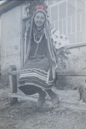 babushka ukrainian dress